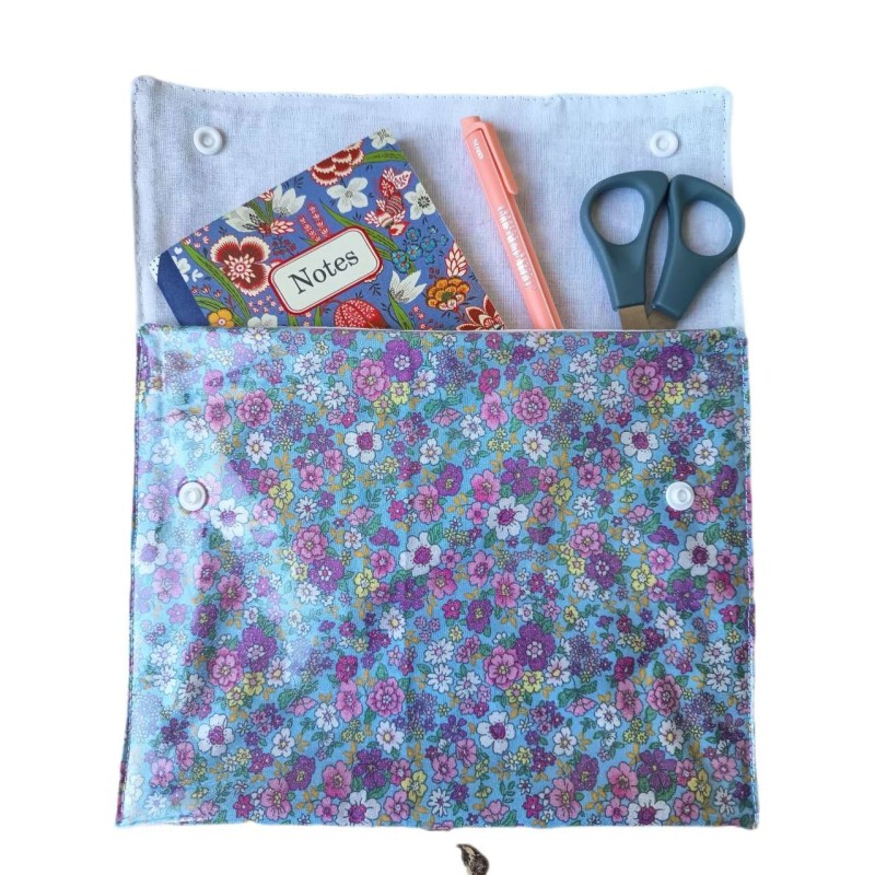 Pochette fleurs violettes